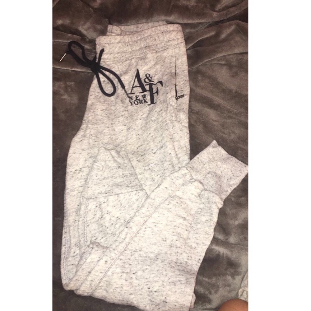abercrombie & fitch joggers